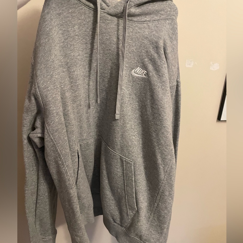 Nike pull over sweatshirt